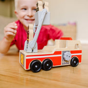 Classic Wooden Fire Truck Play Set Z0