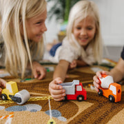 Round the Construction Zone Work Site Rug & Vehicle Set X0